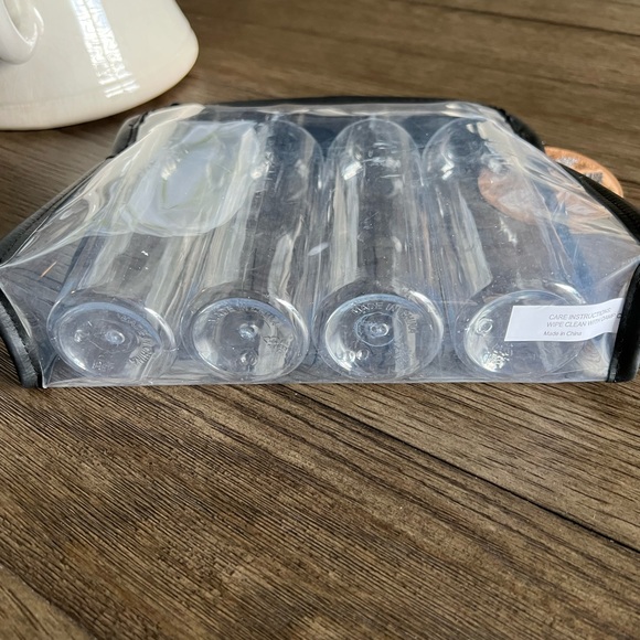 RAE DUNN 5 Piece TRAVEL SET - Picture 4 of 9